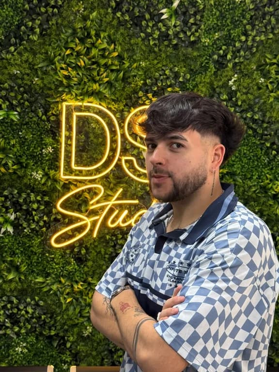 Maiko Centena, barbero en DS STUDIO