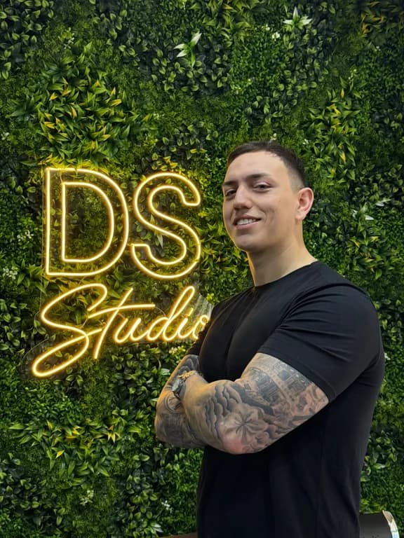 Diego, cofundador · director en DS STUDIO
