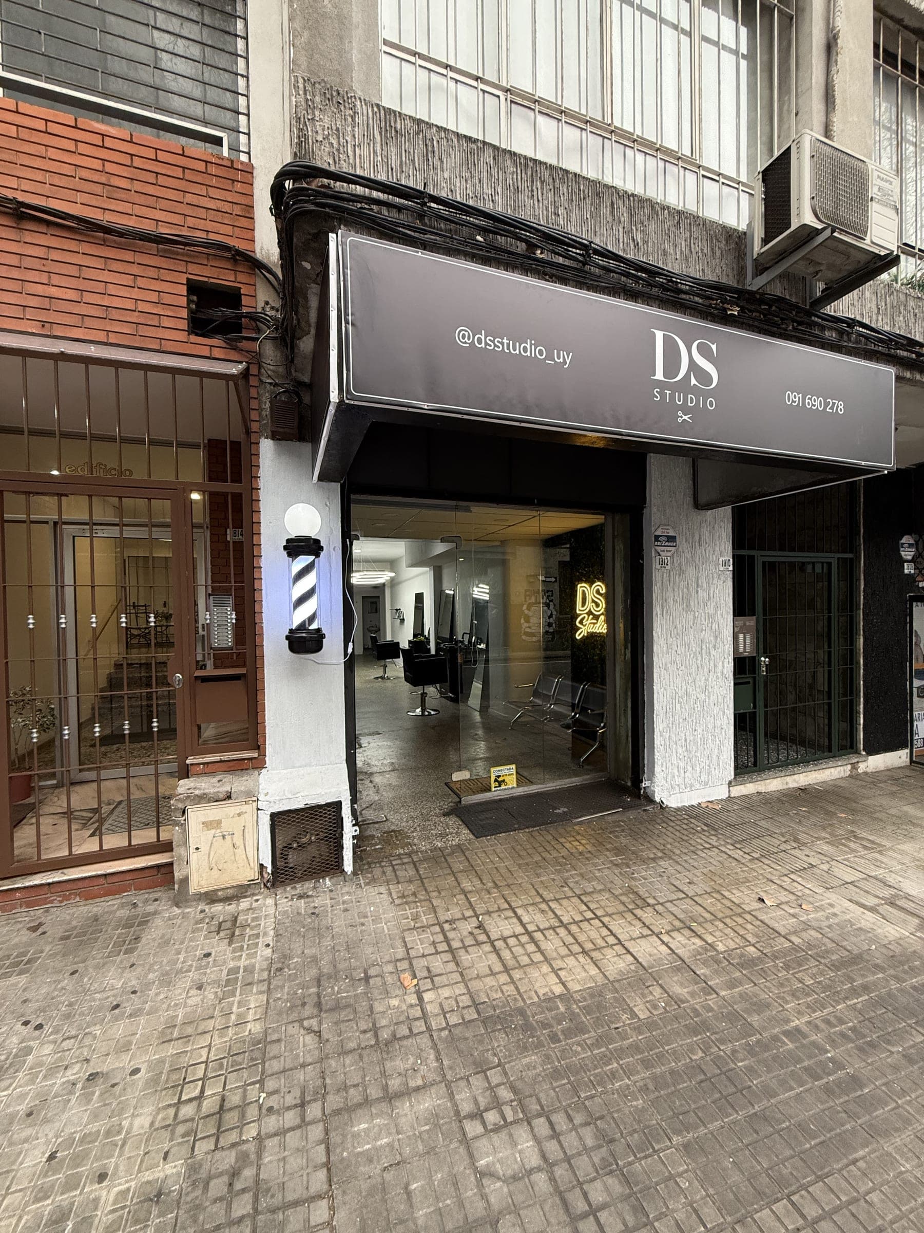 Fachada de DS STUDIO desde la calle